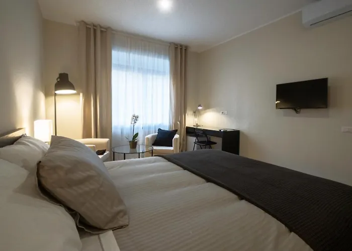 Hotel SILIA HOUSE Napoli Centro